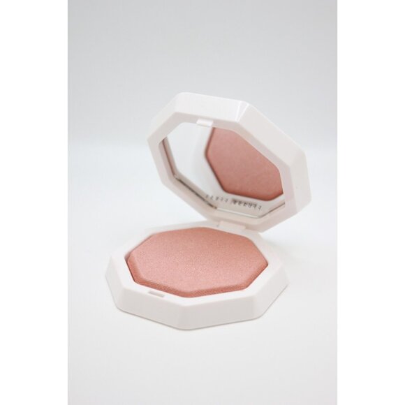 Fenty Beauty Diffusing Highlighter Tutu Much Demi Glow Light 4.5 g | 0.16 oz. - Picture 3 of 8